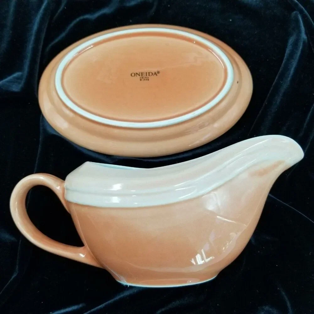 Oneida Sauceboat Tray Peach Coral 3180413 Gravy Boat Underplate Very Rare